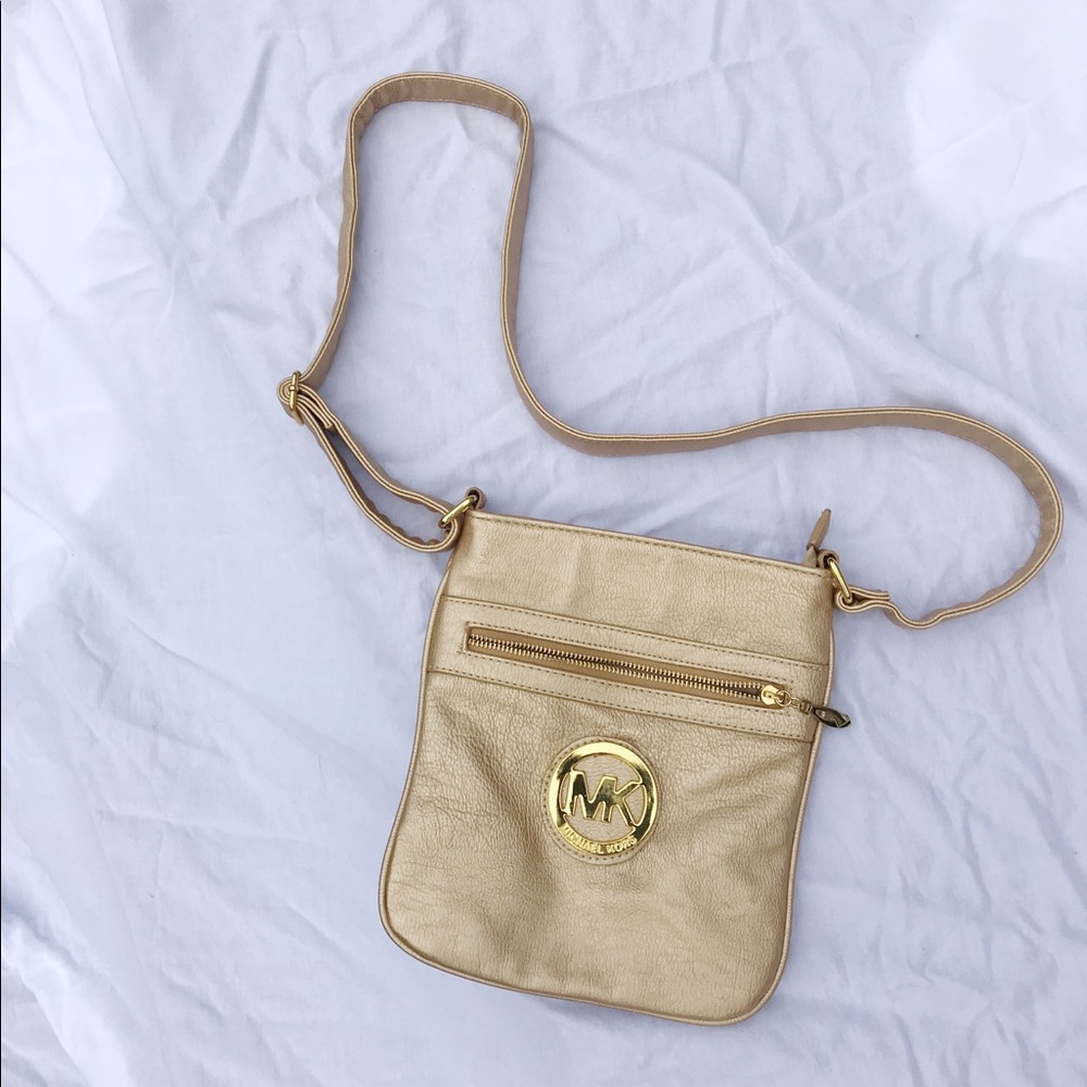 BOGO Perfect Condition Michael Kors Purse in Gold✨